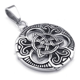 Collana Con Ciondolo Nodo Celtico In Titanio (Catena Gratuita)