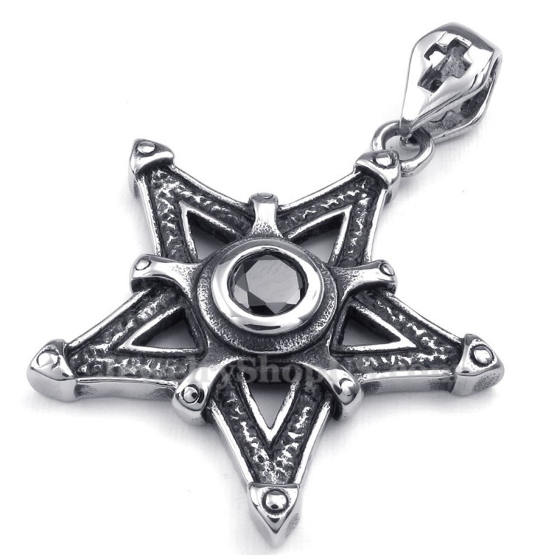 Collana Con Ciondolo A Forma Di Stella In Titanio E Zircone Nero (Catena Libera) Collana Con Ciondolo A Forma Di Stella In Titanio E Zircone Nero (Catena Libera)