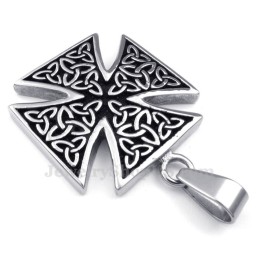 Collana Con Ciondolo Nodo Celtico In Titanio (Catena Gratuita)