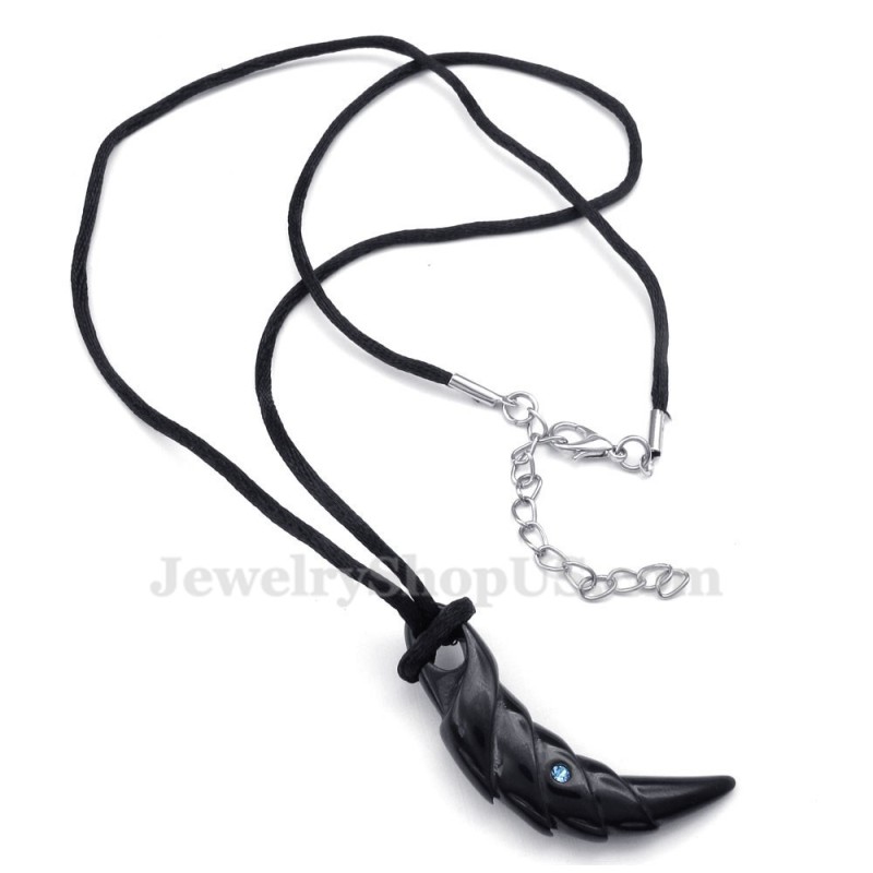 Collana Con Ciondolo A Forma Di Artiglio In Titanio Nero (Catena Libera) Collana Con Ciondolo A Forma Di Artiglio In Titanio Nero (Catena Libera)