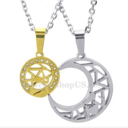 Collana Con Ciondolo A Forma Di Luna E Stelle In Titanio E Oro (Catena Libera) (Un Paio)