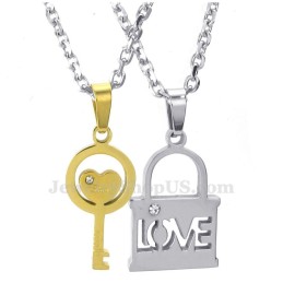 Collana Con Ciondolo A Forma Di Chiave In Titanio E Oro (Catena Libera) (Un Paio)