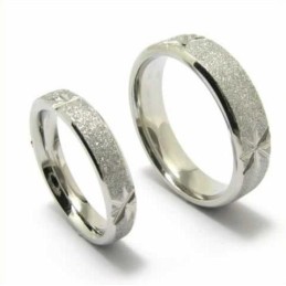 Anello In Titanio Spazzolato Da 4 Mm