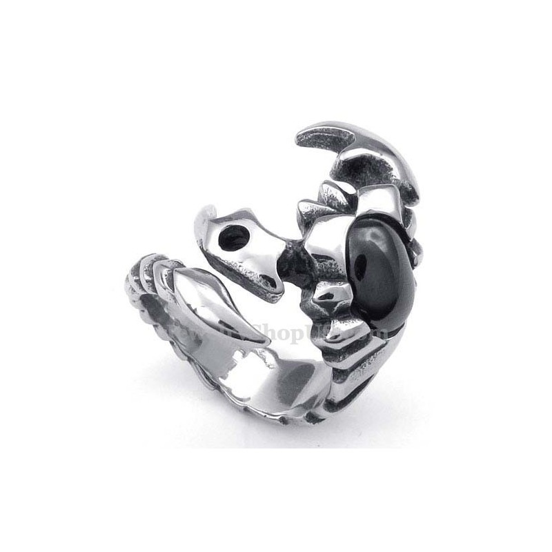 Anello Scorpione In Titanio Con Zircone Nero Anello Scorpione In Titanio Con Zircone Nero