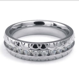 Anello Rotondo In Titanio Con Zircone Bianco