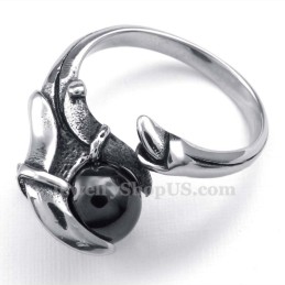 Anello A Forma Di Zampa In Titanio Con Zircone Nero