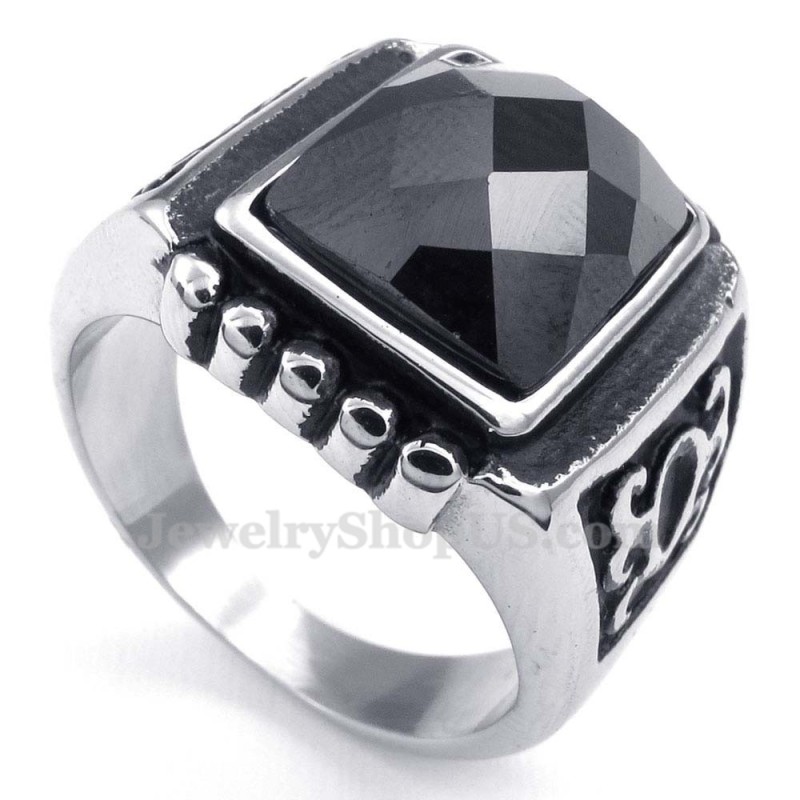 Anello In Titanio Con Zircone Nero Anello In Titanio Con Zircone Nero