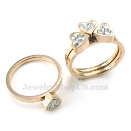 Anello In Titanio Con Quadrifoglio In Oro Rosa (Tre In Uno)