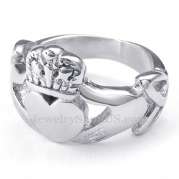 Anello In Titanio Con Cuore E Mani Che Si Abbracciano