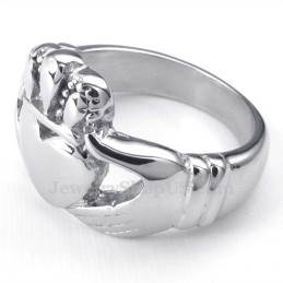 Anello In Titanio Con Cuore E Mani Che Si Abbracciano