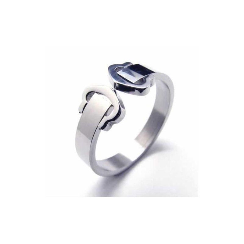 Anello In Titanio "Cuore Collegato A Cuore" Da 8 Mm Anello In Titanio "Cuore Collegato A Cuore" Da 8 Mm