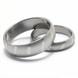Anello Unisex In Titanio Bombato Da 6 Mm