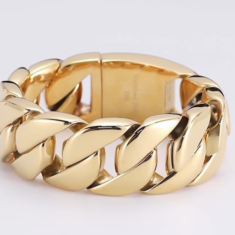 Nuovo Bracciale Da Uomo In Titanio Placcato Oro Nuovo Bracciale Da Uomo In Titanio Placcato Oro