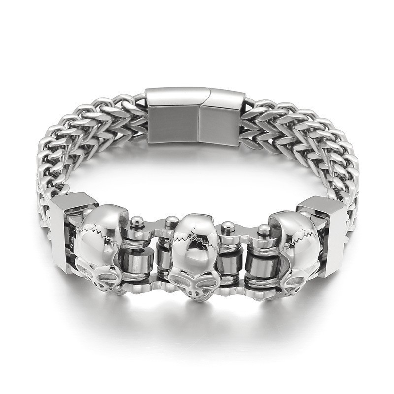 Bracciale Da Uomo In Titanio Con Teschio Bracciale Da Uomo In Titanio Con Teschio