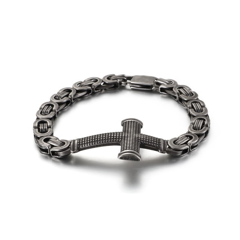 Bracciale In Titanio Con Catena A Croce Sul Retro, Popolare Alla Moda, Per Uomo Bracciale In Titanio Con Catena A Croce Sul Retro, Popolare Alla Moda, Per Uomo