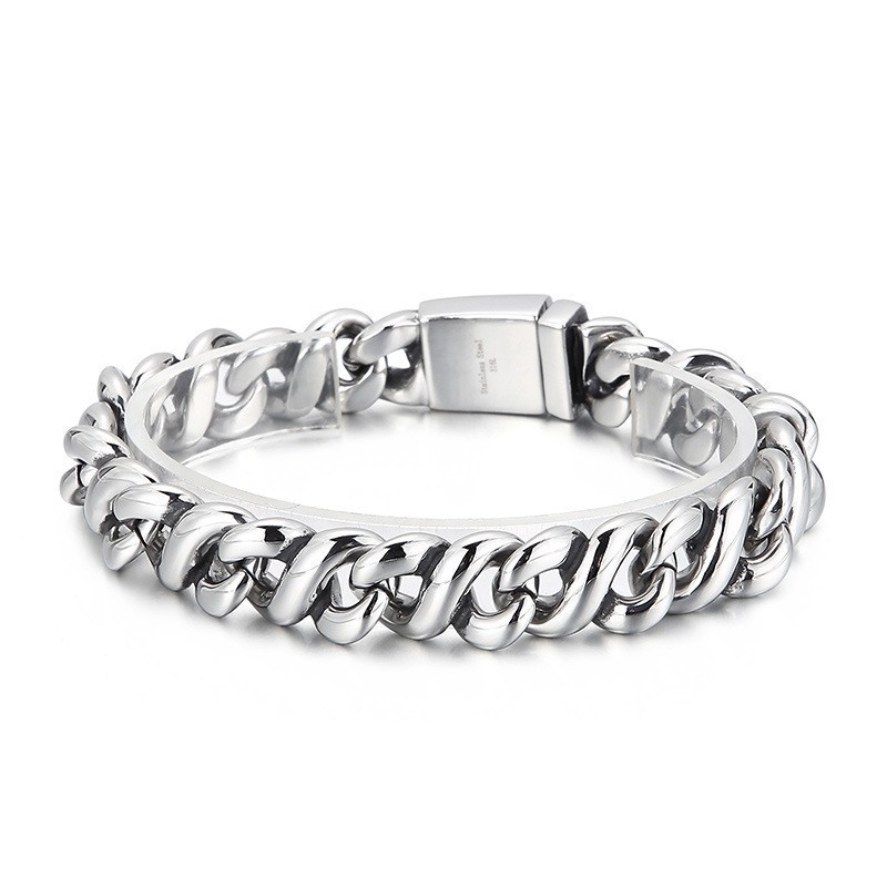 Bracciale In Titanio Lucido Ed Elegante Per Uomo Bracciale In Titanio Lucido Ed Elegante Per Uomo