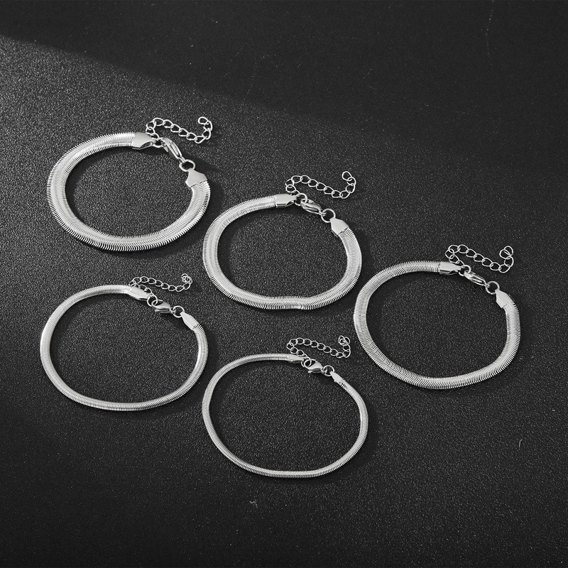 Braccialetti Da Uomo E Da Donna In Titanio Con Catena A Forma Di Serpente Braccialetti Da Uomo E Da Donna In Titanio Con Catena A Forma Di Serpente