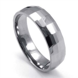 Anello In Tungsteno Sfaccettato Alla Moda