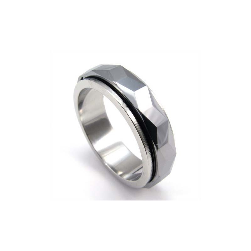 Nuovo Anello In Tungsteno Sfaccettato Nuovo Anello In Tungsteno Sfaccettato