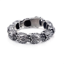 Bracciale In Titanio Con Teschio E Ossa Incrociate