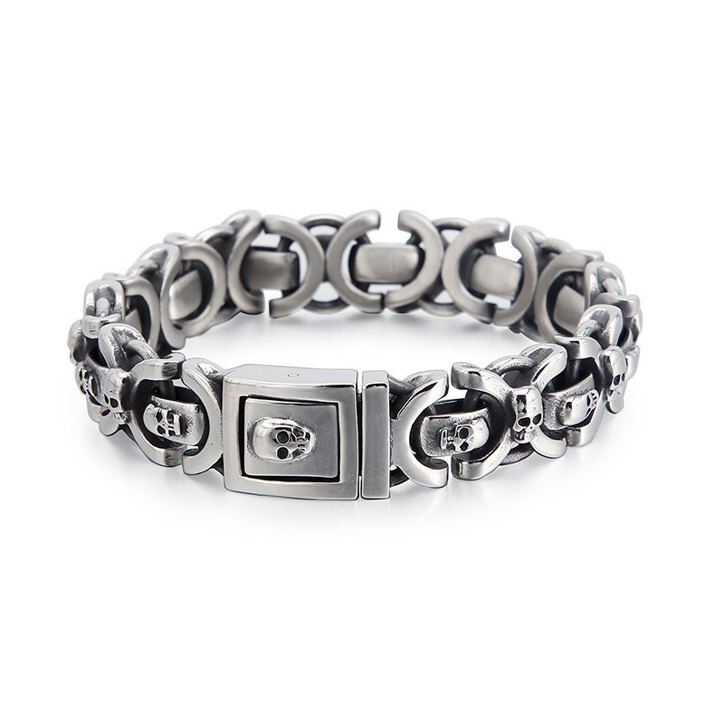 Bracciale Da Uomo In Titanio Con Motivo A Teschio Bracciale Da Uomo In Titanio Con Motivo A Teschio