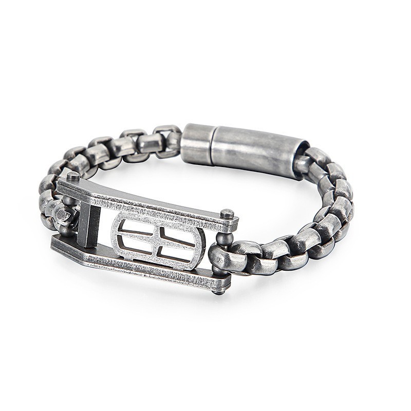 Bracciale Da Uomo In Titanio Con Croce Quadrata Cava Bracciale Da Uomo In Titanio Con Croce Quadrata Cava