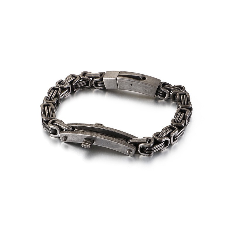 Bracciale In Titanio Con Croce Curva Sul Retro Per Uomo Bracciale In Titanio Con Croce Curva Sul Retro Per Uomo