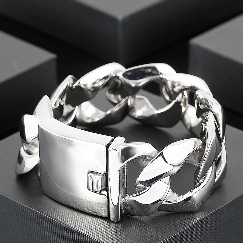 Bracciale In Titanio Lucido Da Uomo Alla Moda Bracciale In Titanio Lucido Da Uomo Alla Moda