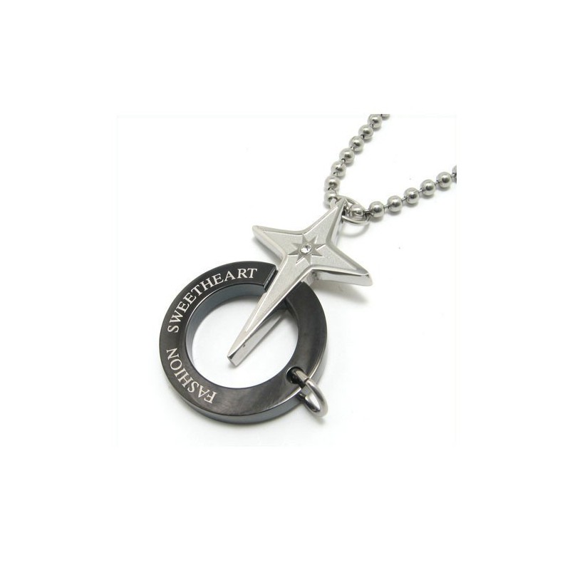 Collana Con Ciondolo In Titanio Con Anello Nero E Stella Collana Con Ciondolo In Titanio Con Anello Nero E Stella