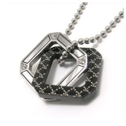 Collana Con Ciondolo In Titanio Con Due Quadrati Alla Moda