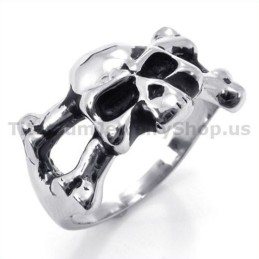 Anello In Titanio Con Teschio