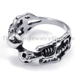 Anello In Titanio Con Teschio