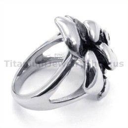 Anello In Titanio A Forma Di Fiore