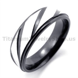 Anello In Titanio Nero Con Diamante