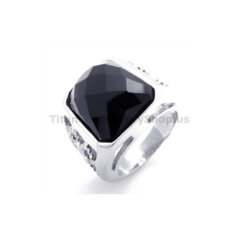 Anello In Titanio Con Zircone Anello In Titanio Con Zircone