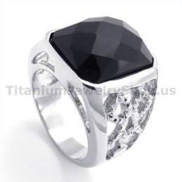 Anello In Titanio Con Zircone