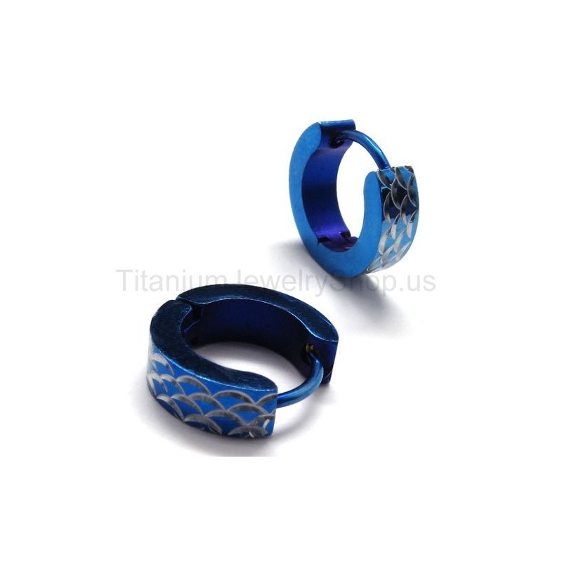 Orecchini Ad Anello In Titanio Blu Inciso Orecchini Ad Anello In Titanio Blu Inciso