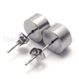 Orecchini Silver Tank In Titanio E Diamanti Blu