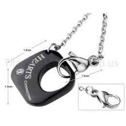 Ciondoli In Titanio Che Uniscono I Cuori Degli Amanti