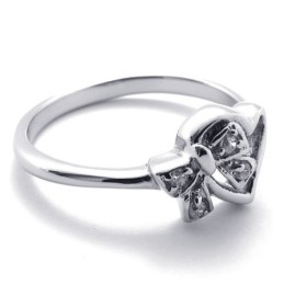 Anello In Titanio Con Diamanti Per Donna
