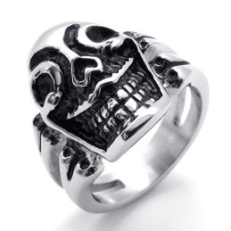 Anello In Titanio Con Teschio