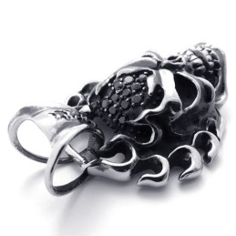 Ciondolo In Titanio Con Teschio Di Diamanti Neri