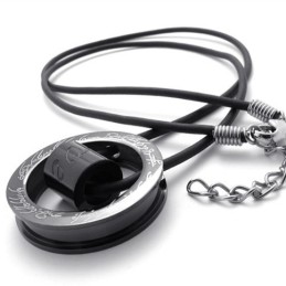 Ciondolo In Titanio Con Anello Nero