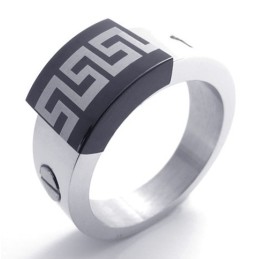Anello In Titanio Con Accenti Neri