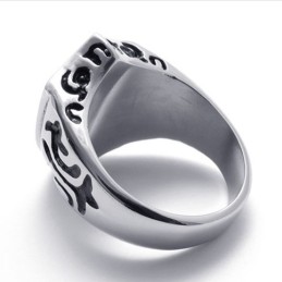 Anello In Titanio Con Corona
