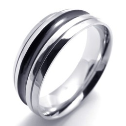 Anello In Titanio Con Accenti Neri