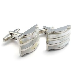 Gemelli In Titanio Cupronichel Di Qualità Superiore, Forma Elegante E Brillantezza Del Colore.