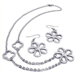 Bellissimo Design, Brillantezza Dei Colori, Set Di Gioielli In Titanio Di Eccellente Qualità, Comprendente Collana, Ciondolo E O