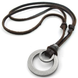 Collana In Pelle Di Titanio Di Qualità Affidabile, Colori Delicati E Design Abile