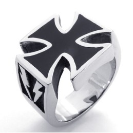 Anello In Titanio Di Qualità Superiore, Dalla Forma Elegante E Dalla Brillantezza Del Colore.
